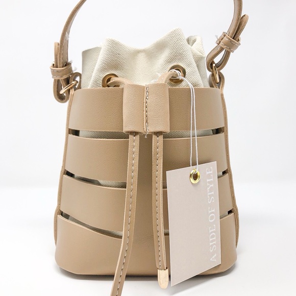 Vegan Leather Bucket Bag Removable Pouch Crossbody - Picture 1 of 3